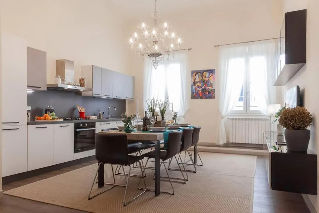 Florence Greci Deluxe Apartment