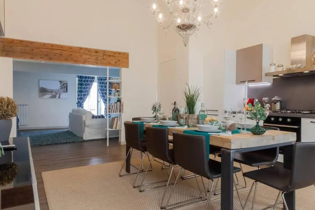 Florence Greci Deluxe Apartment