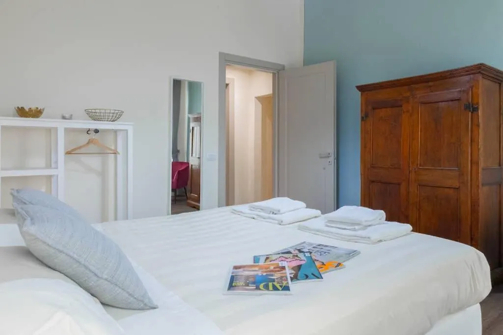 Florence Greci Deluxe Apartment Italy
